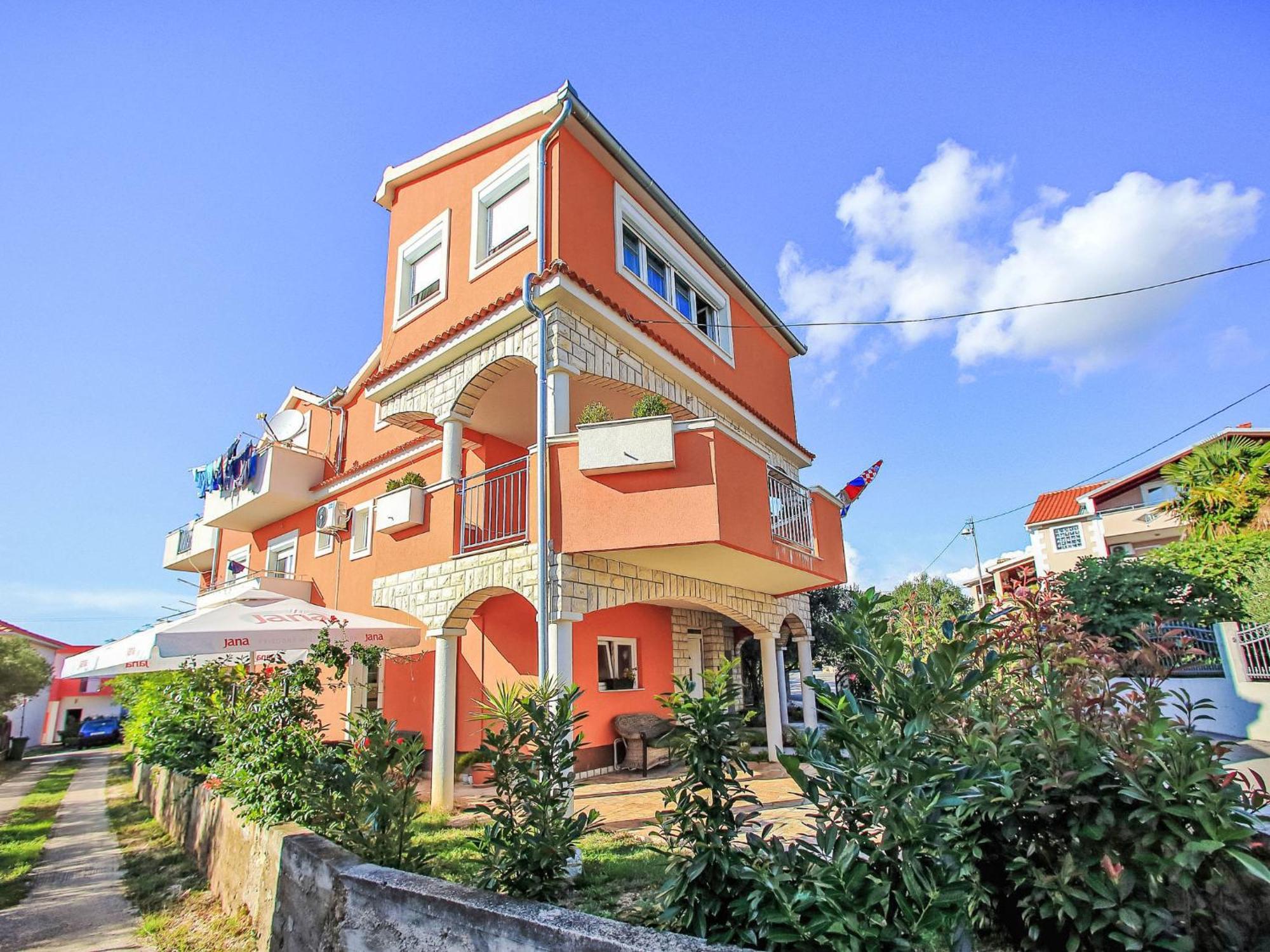 Appartement Nino-3 By Interhome